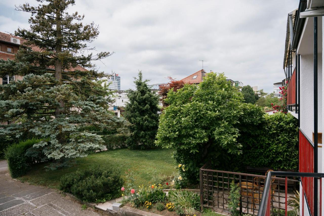 Ljubljana C17 4-Bedroom Private Row House With Garden And Parking Экстерьер фото